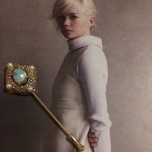 Sarah Coventry  gold pin